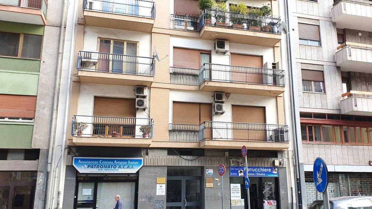 Ferienwohnung Urban Homy - Bari Centro Exterior foto
